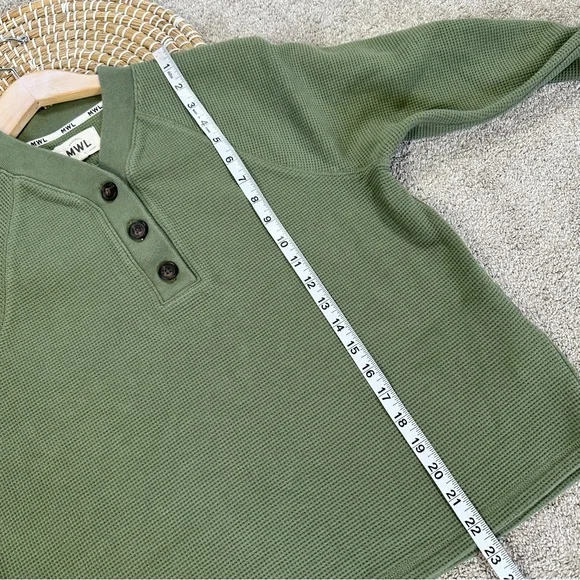 Madewell Women’s MWL Textured Waffle V-Neck Henley Sweatshirt in Faded Palm M - Picture 10 of 12